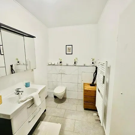 Apartment Spacious 3br With A Warm Terrace